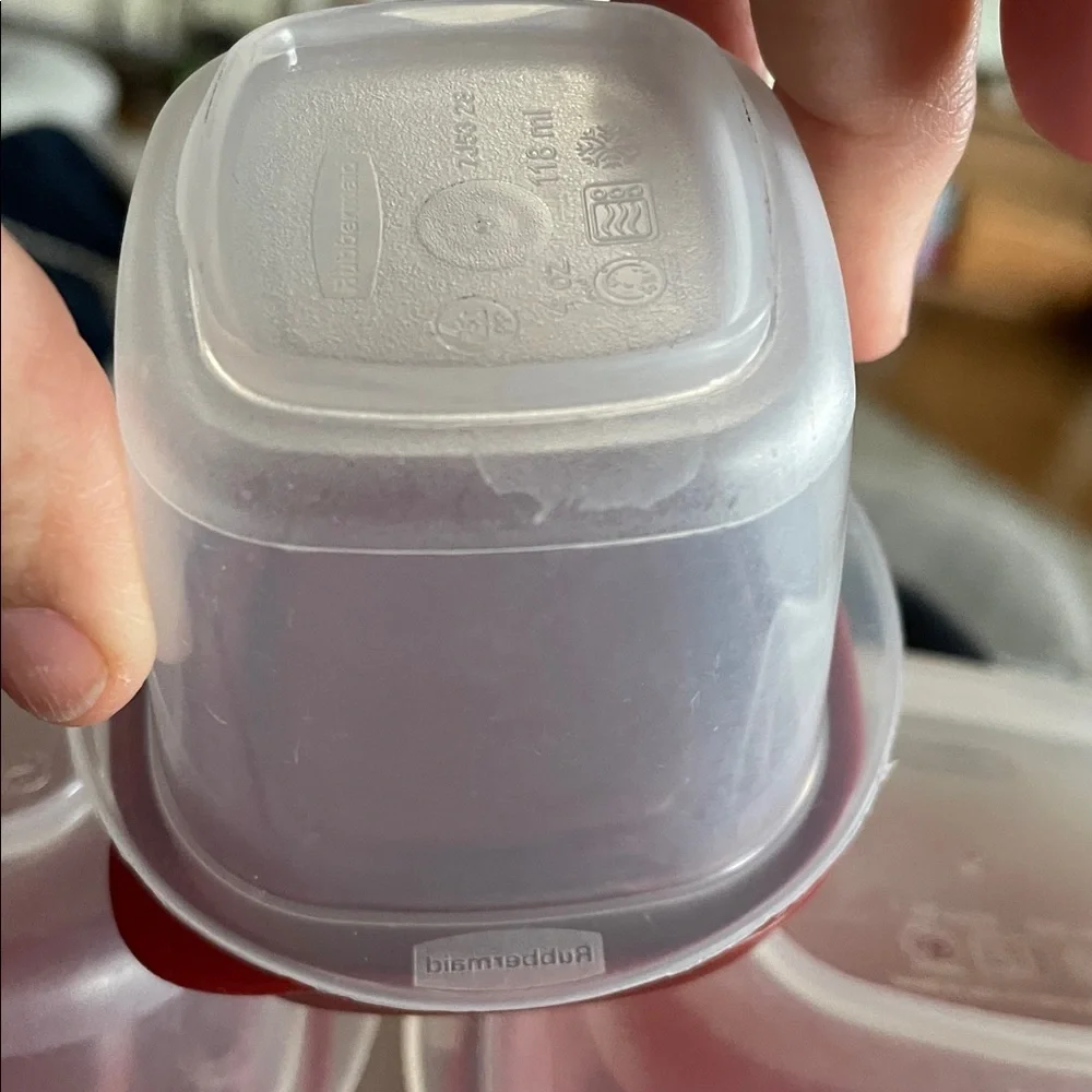 3 small Rubbermaid Red/Burgundy Storage Containers w/ lids 6pcs total